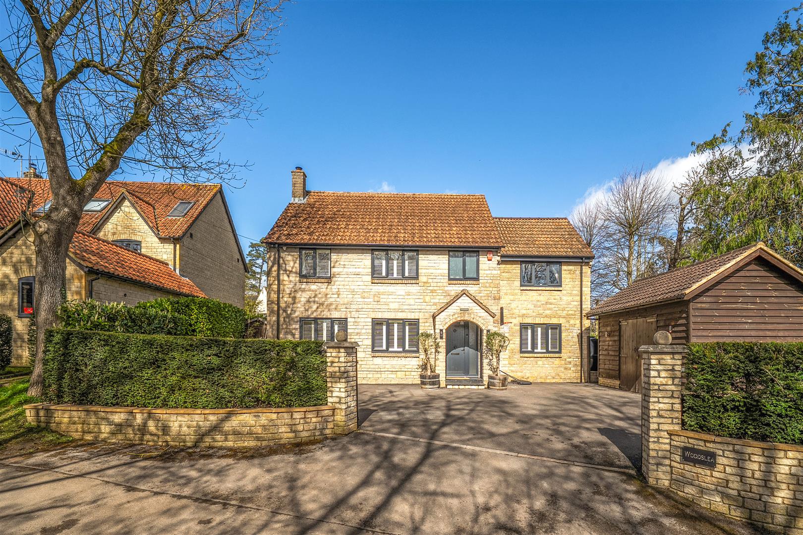 Langley Burrell, Chippenham